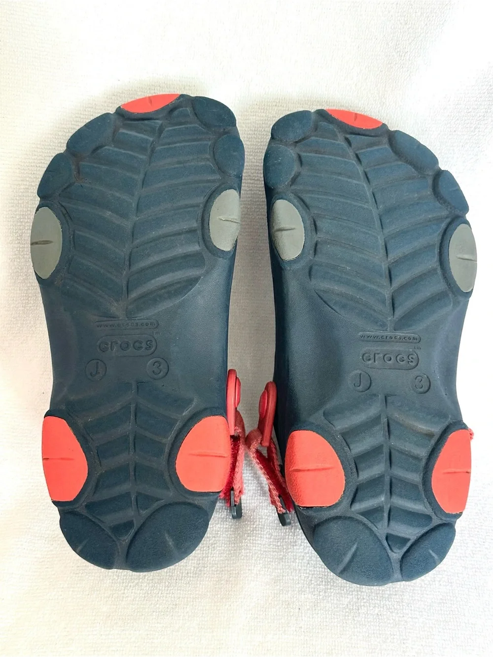 CROCS Clogs Navy Blue with Red Adjustable Straps Size Juvenile 3 Slip On